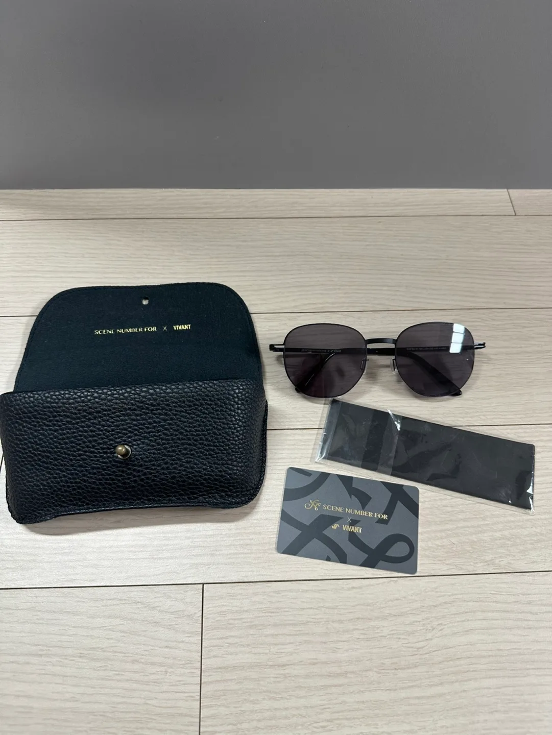 씬넘버포 X 비바트 선글라스