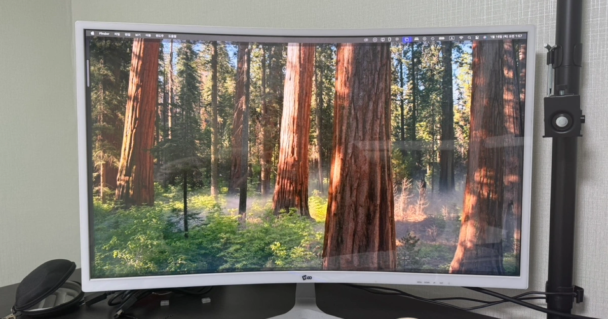 이도 YIDO 32인치 165hz 게이밍 커브드 모니터 | 생활가전 | 당근 중고거래