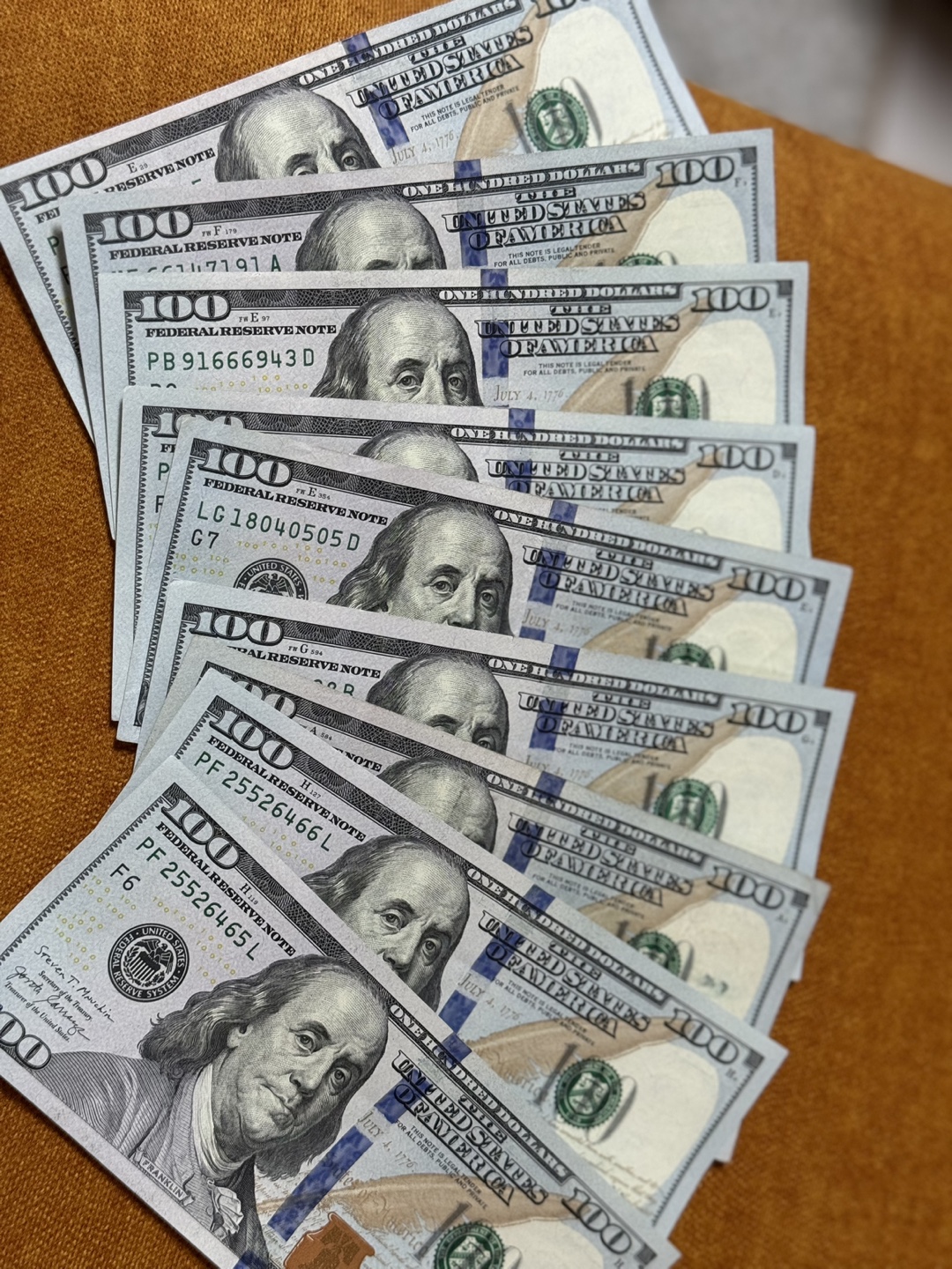100달러 지폐 9장