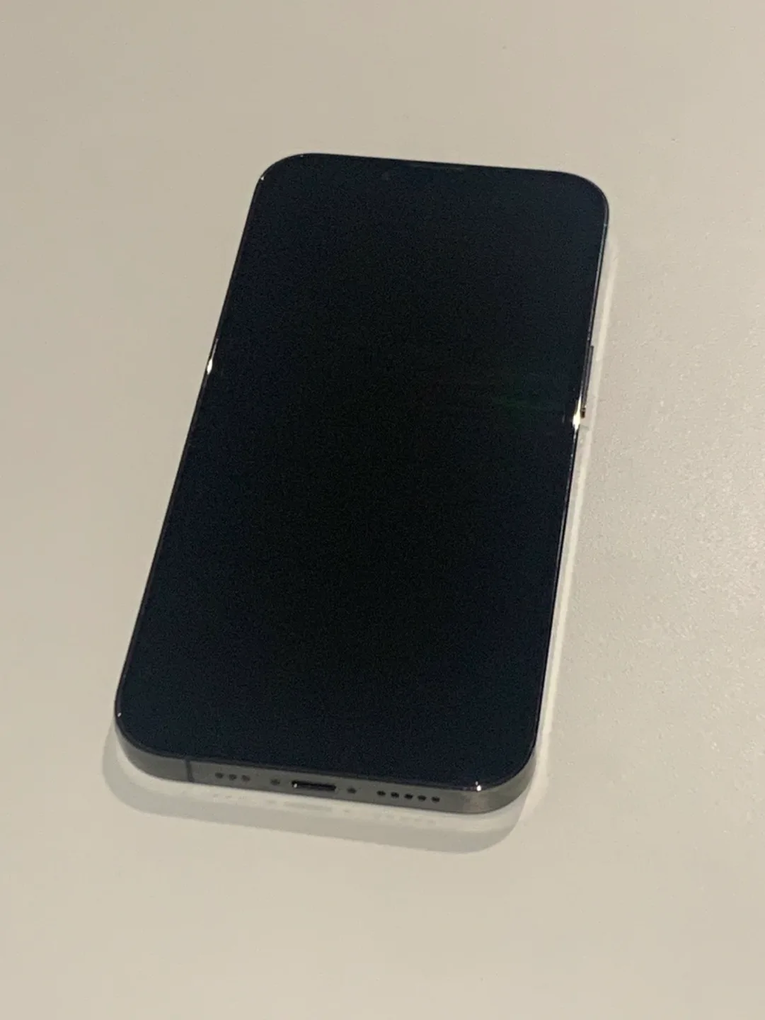 아이폰13Pro 128GB, 색상 그라파이트 중고 팝니다