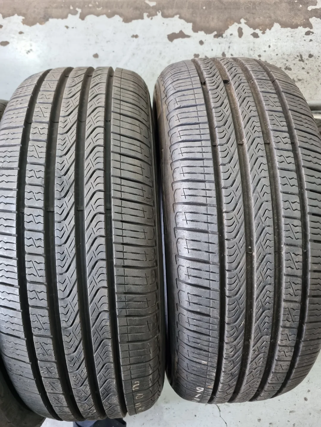 아반데 K3 등 205 55 16 중고타이어 4본 판매