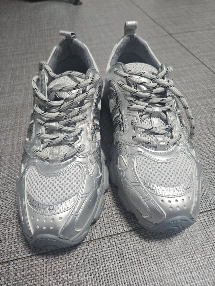 중고 운동화 실버 230