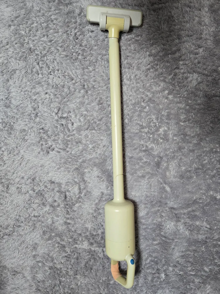 청소기 팔아요(충전기 포함)