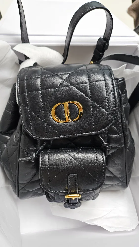 디올 카로 백팩 스몰 블랙 컨디션 좋음
