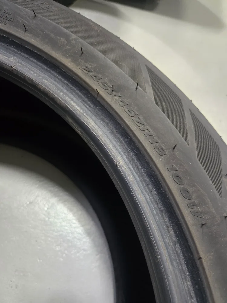 한국타이어 벤투스 V2 AS 245 45 18 4개 중고팝니다