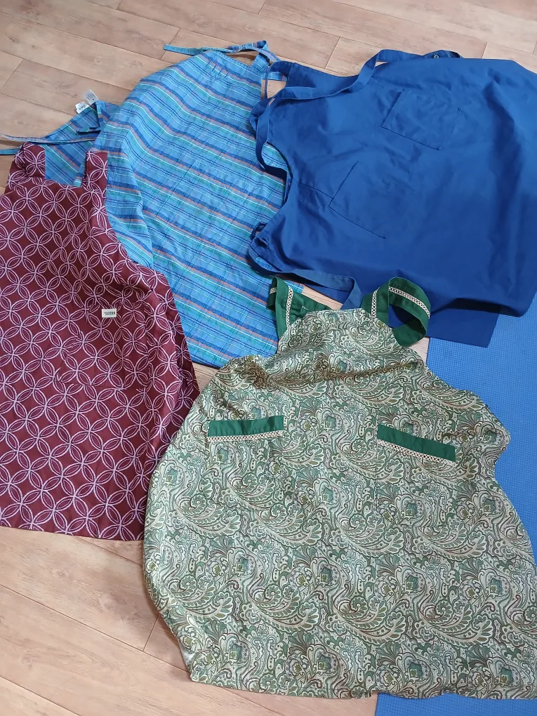 중고 앞치마 4장