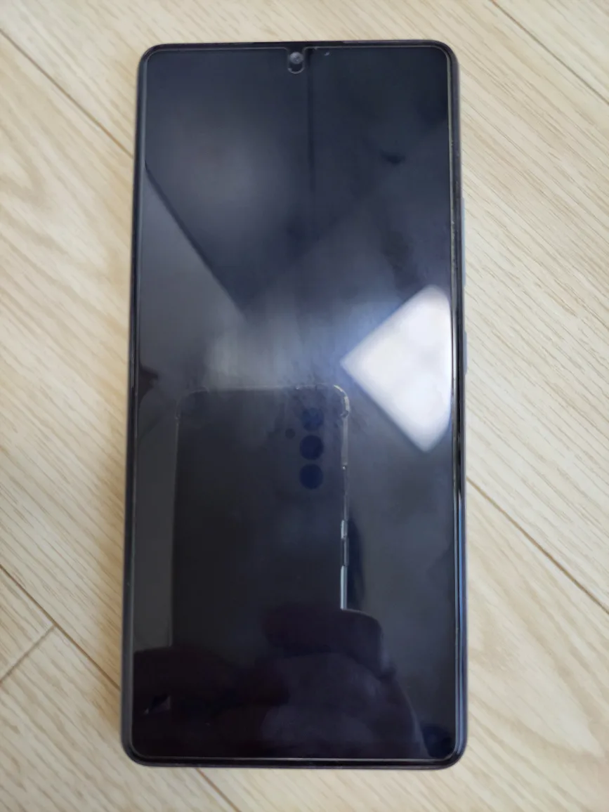 핸드폰 중고 판매합니딘.