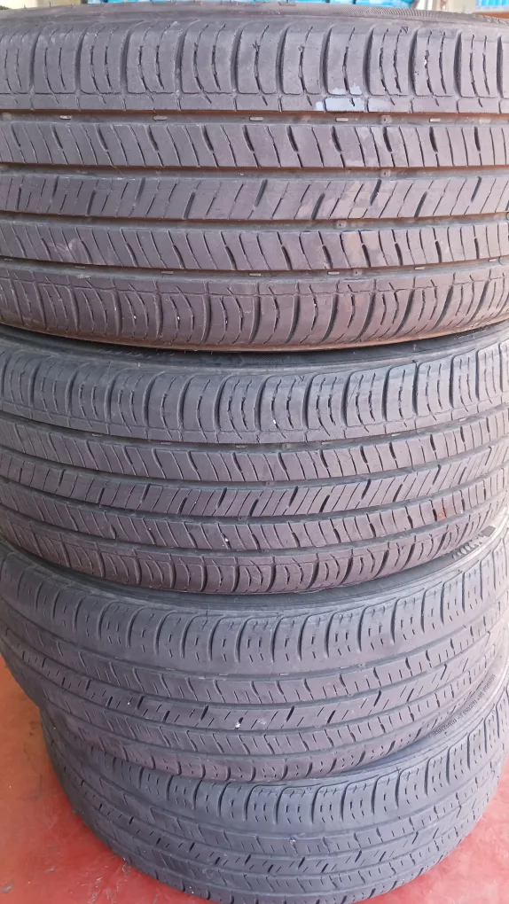 중고타이어 215 55 17 4개 팝니다