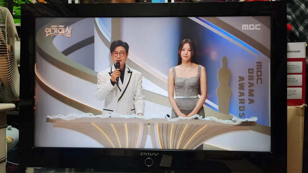 06년식 40인치 파브TV