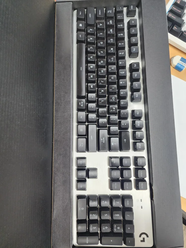 중고 로지텍 G413 게이밍 키보드 실버색상 판매