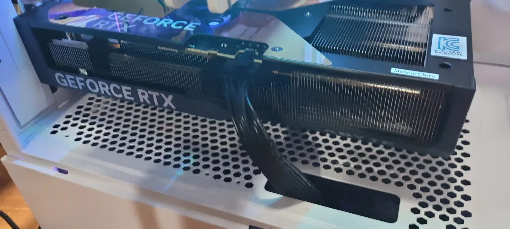 기가바이트 RTX 4070 WINDFORCE OC D6X 12GB