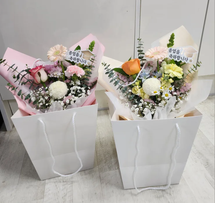 생화꽃다발 중고아님 1개3만원