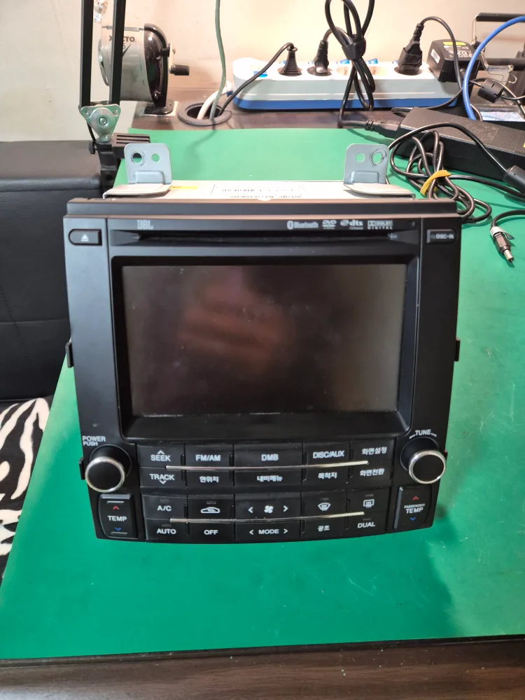 중고 TG그랜저 내비- 백화현상 있음