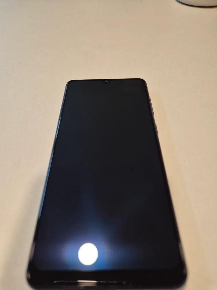 갤럭시 A31 중고공기계 판매합니다.