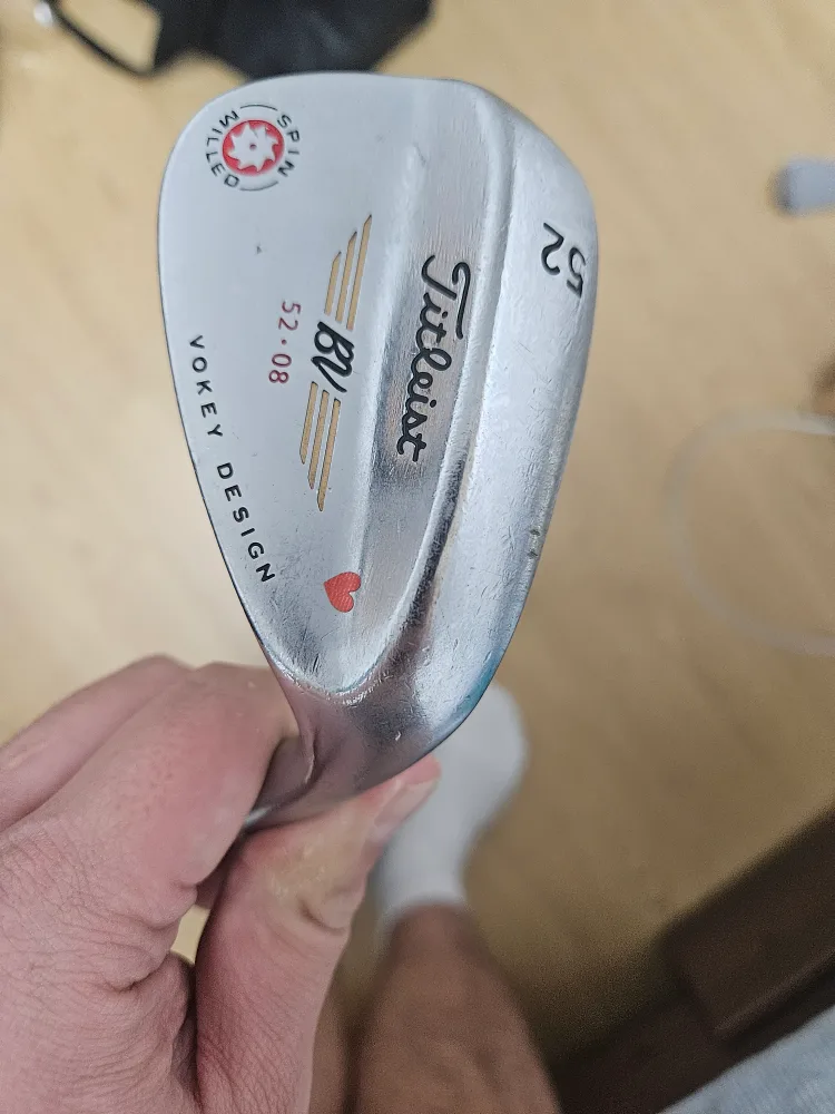타이틀리스트 보키 디자인 웨지 52.08 팝니디