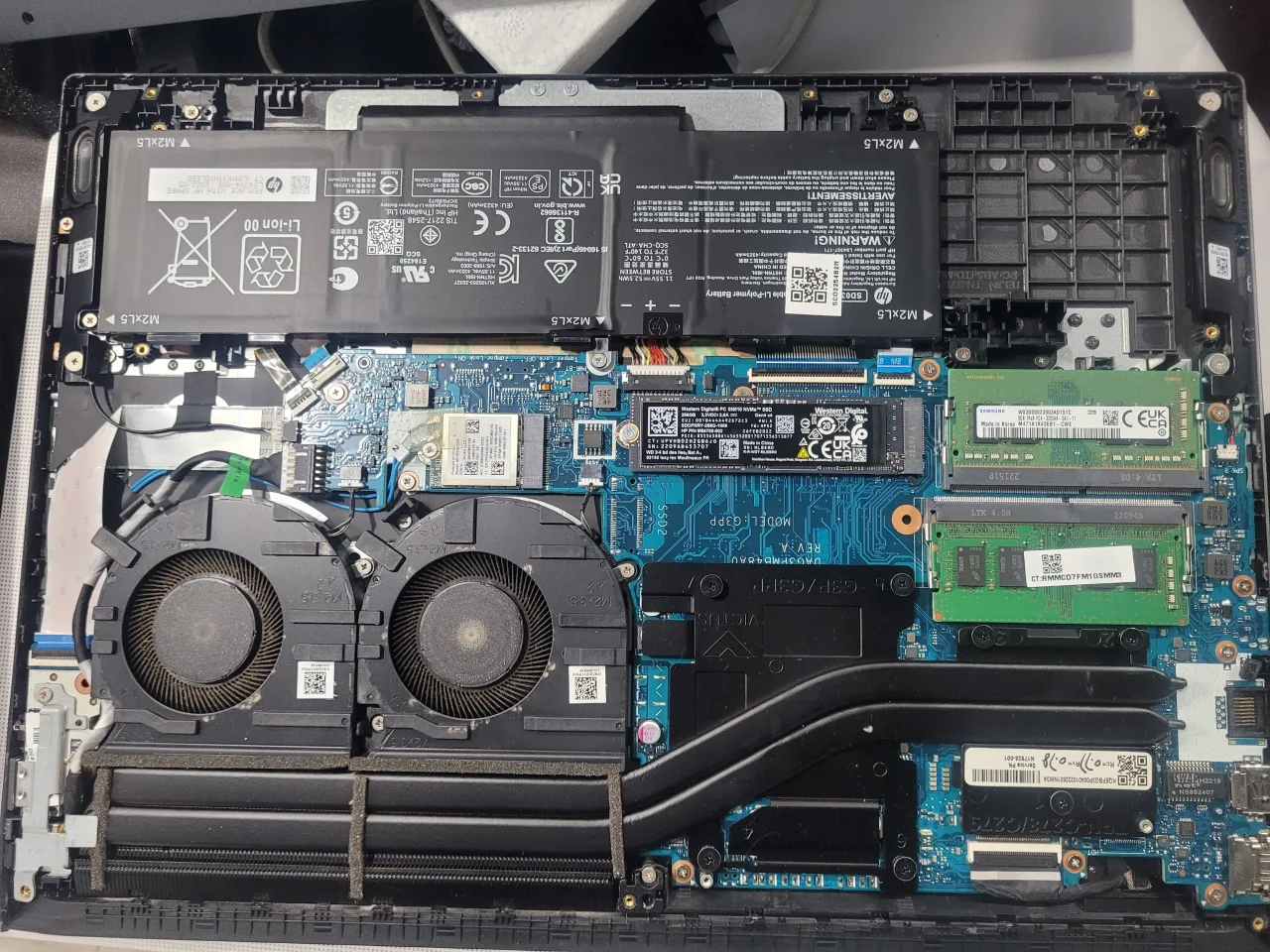 노트북용 중고 SSD 256GB 및 RAM 8GB X2 판매