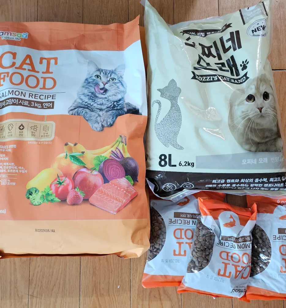 냥이 사료, 모래, 반자동 급식시, 급수기 일괄 나눔 합니다