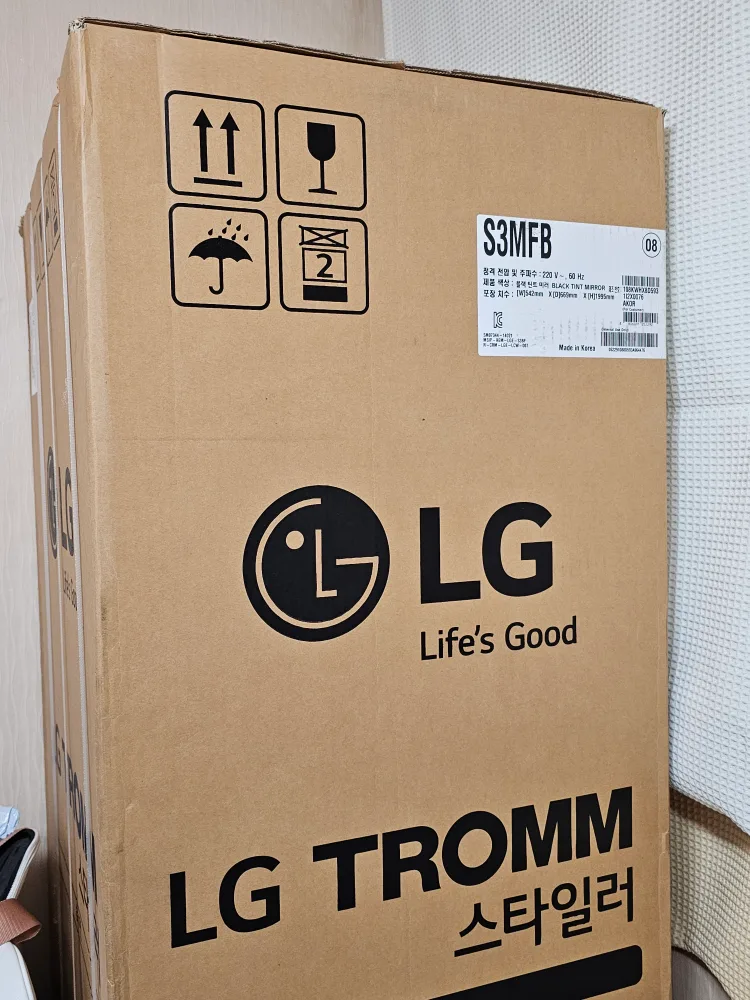 LG 스타일러 S3MFB 박스 미개봉 팝니다.