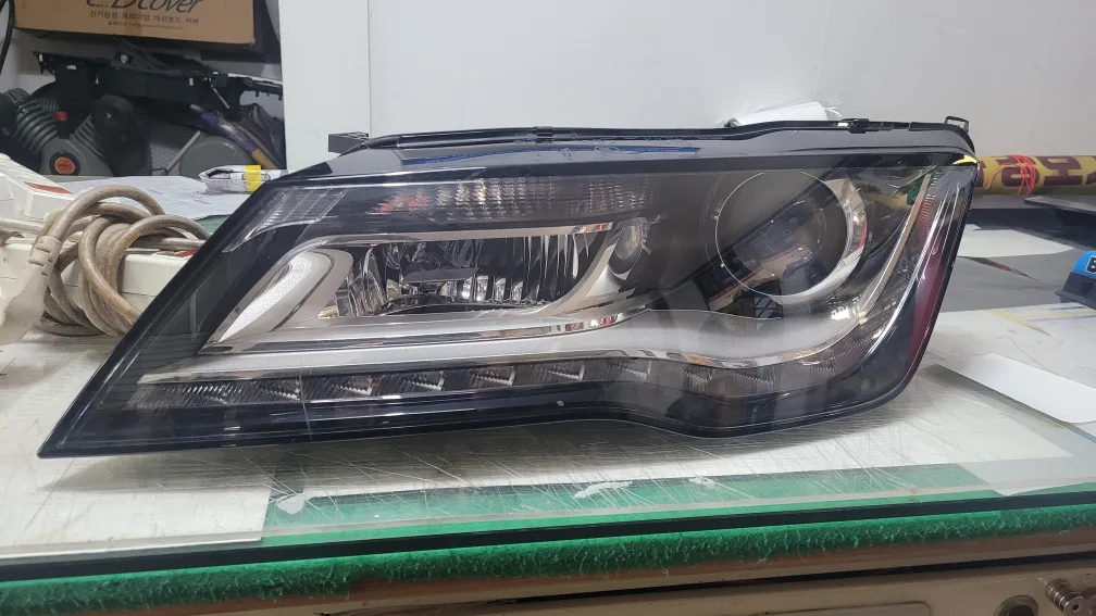 아우디a7 라이트 운전석 중고