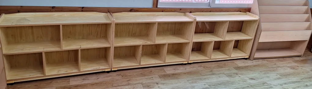 중고 원목 가구(책꽂이 용도?)