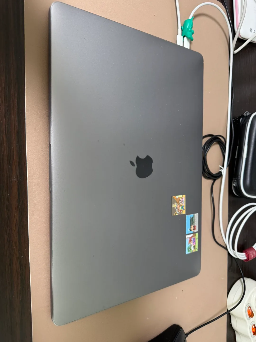 맥북프로 15인치 2016 중고 거저 드립니다