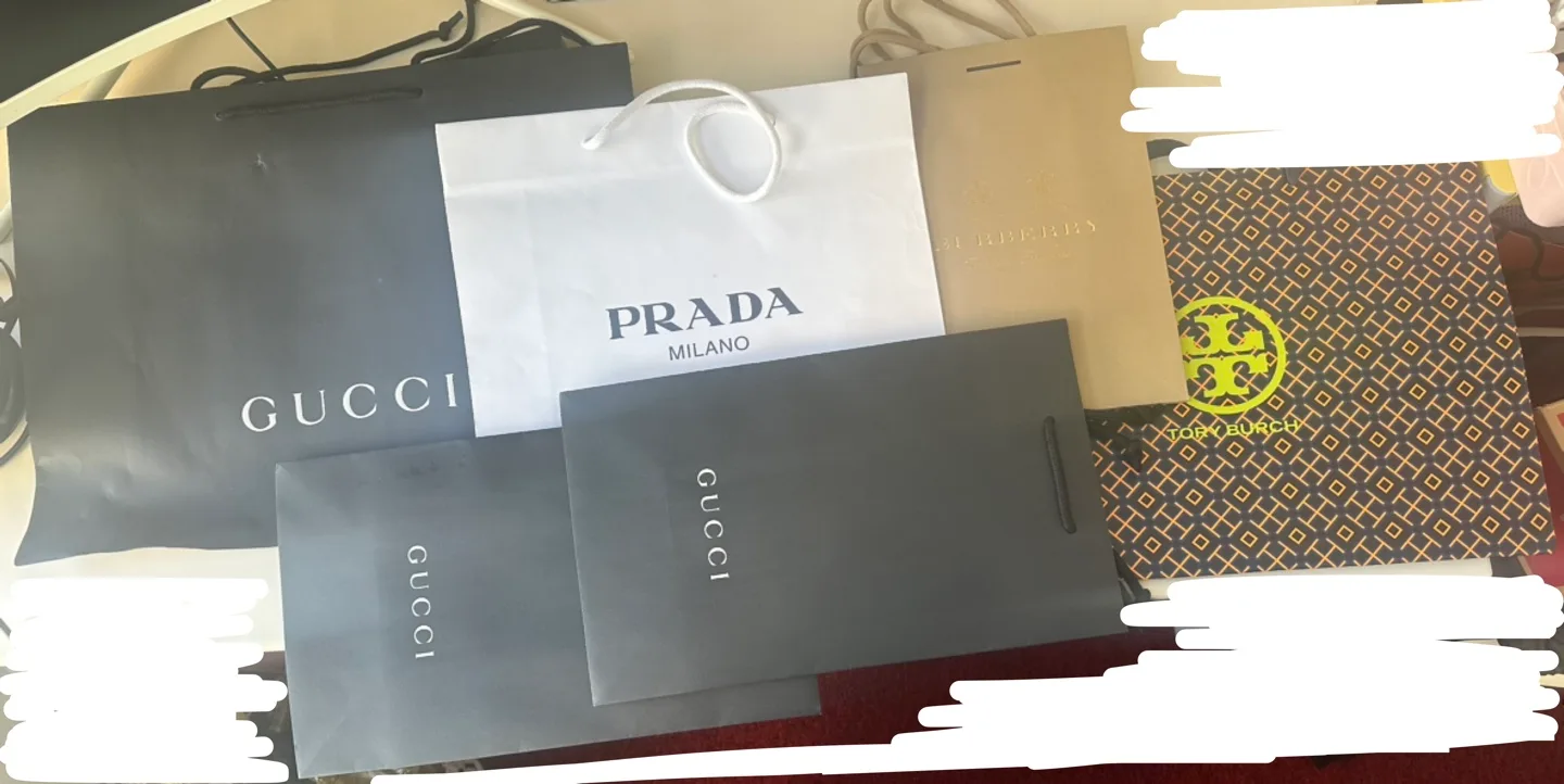 [빠른거래순]명품 쇼핑백 일괄 필요한 분 계신가요?