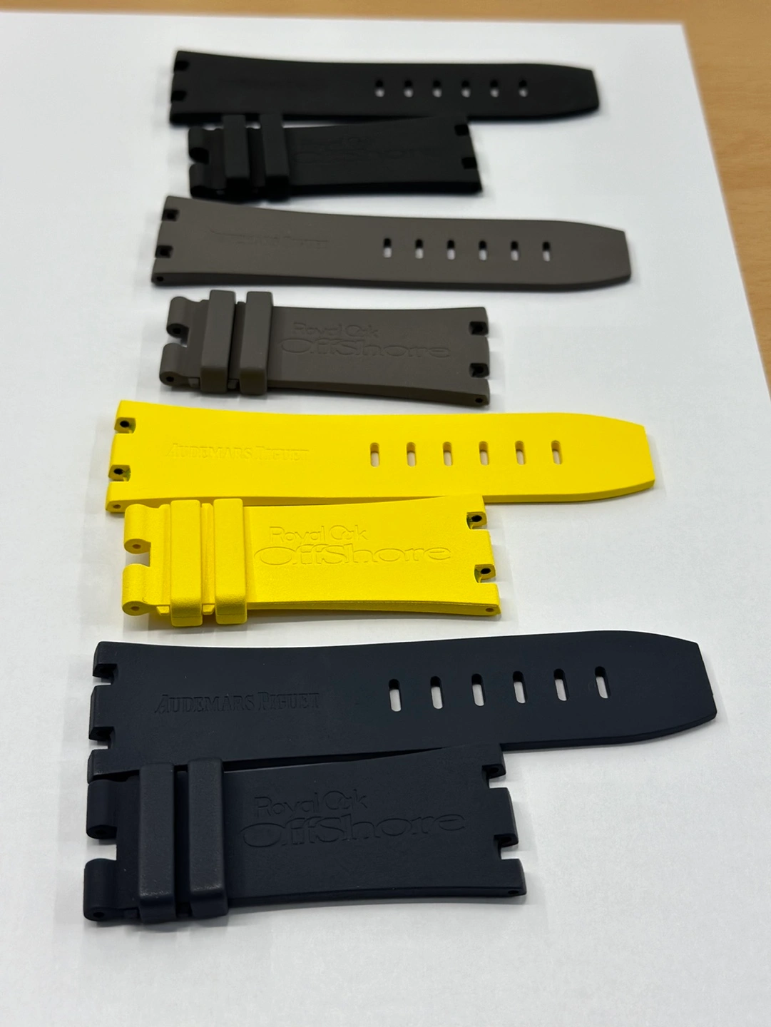 오데마피게 15710ST 42mm 오프셔 다이버 러버스트랩