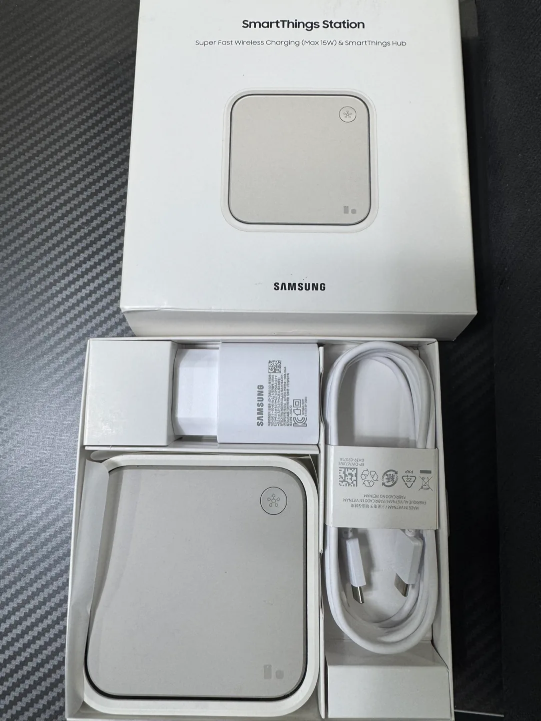 삼성 SmartThings Station 무선충전기