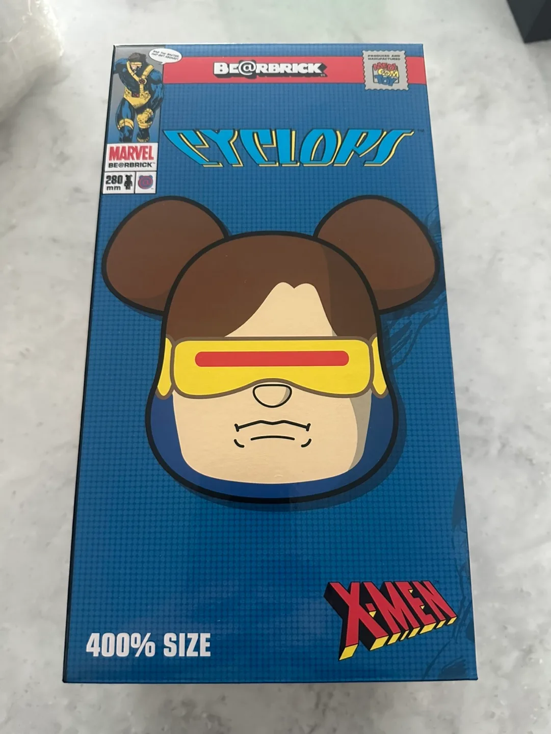 베어브릭 사이클롭스 400%