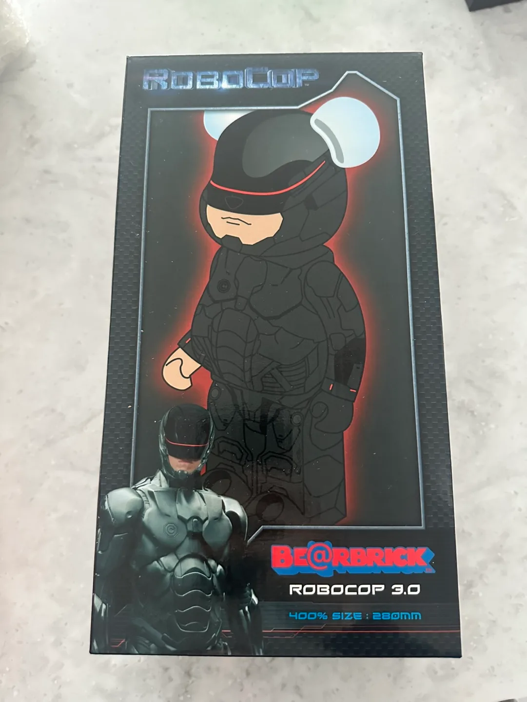 베어브릭 로보캅 400%+100% 세트