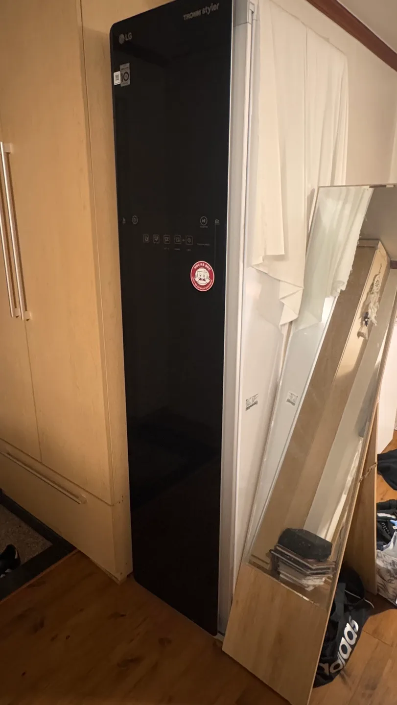 LG 스타일러 3구 S3BFR 20년 4월 제조