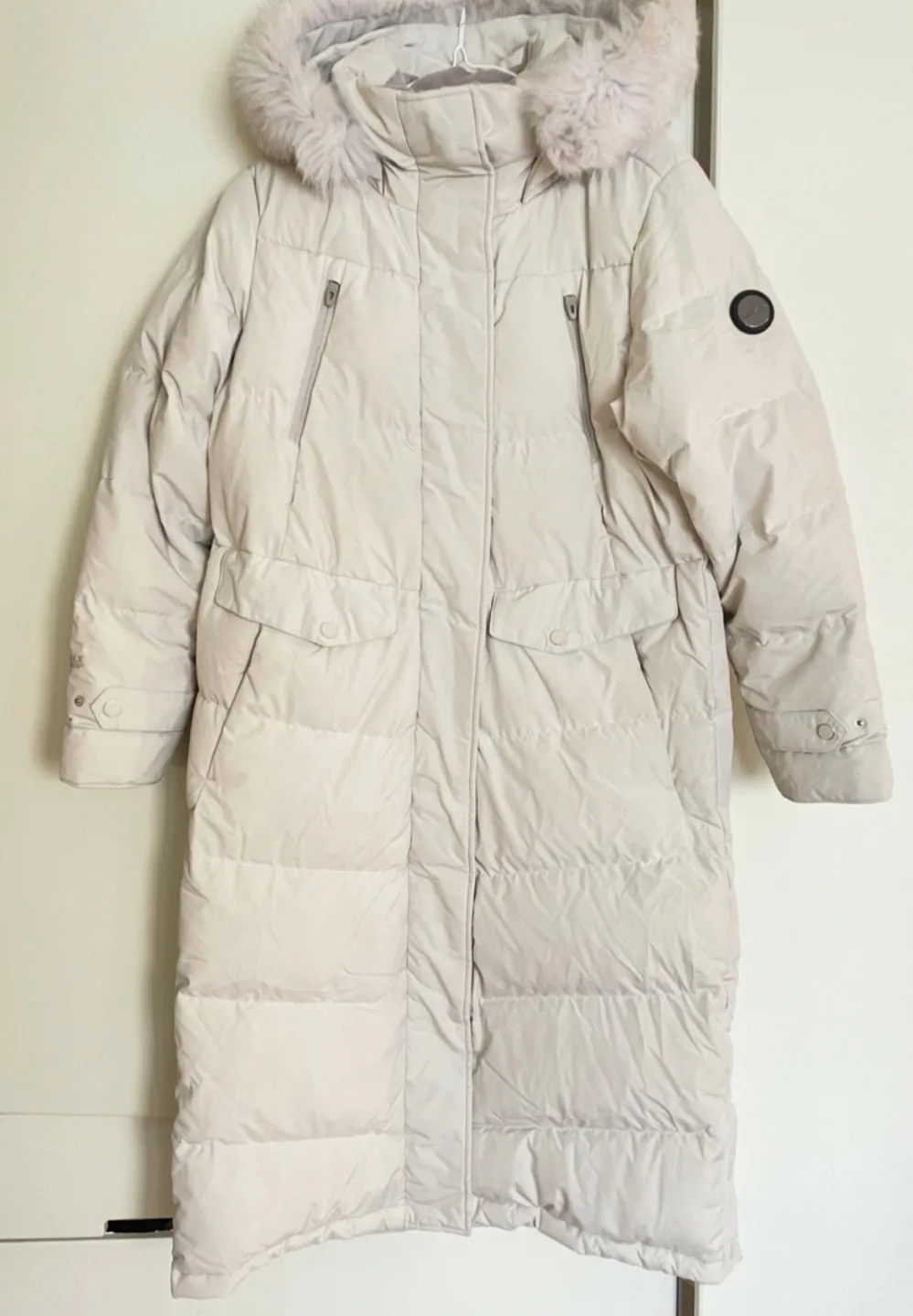 아이유 블랙야크 롱롱패딩 아이보리 66 M