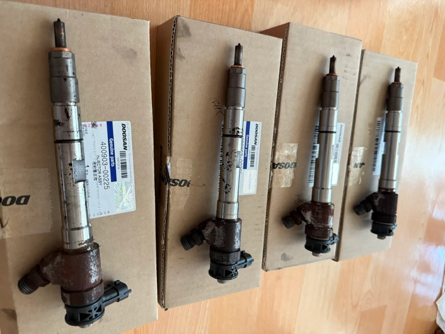 두산 지게차 인젝터 4개 (중고) 팝니다