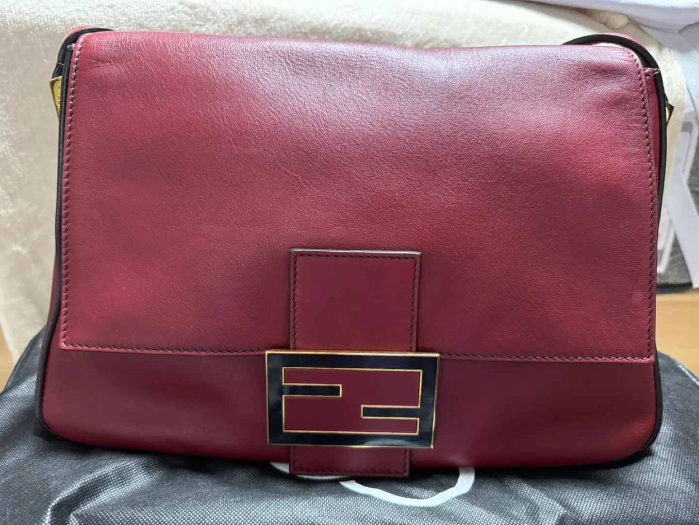 펜디 맘마백 레드