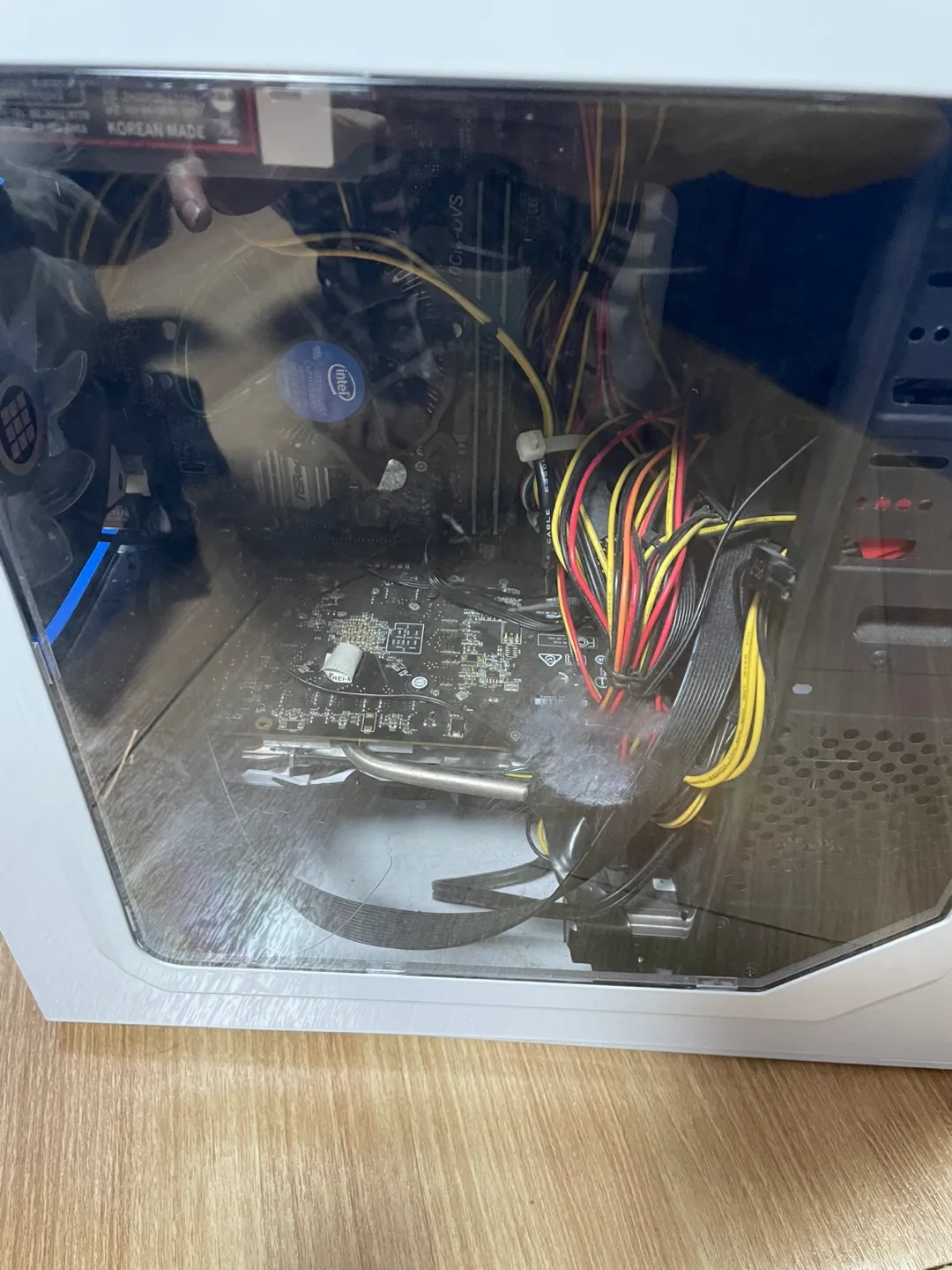 중고컴 본체 팝니다