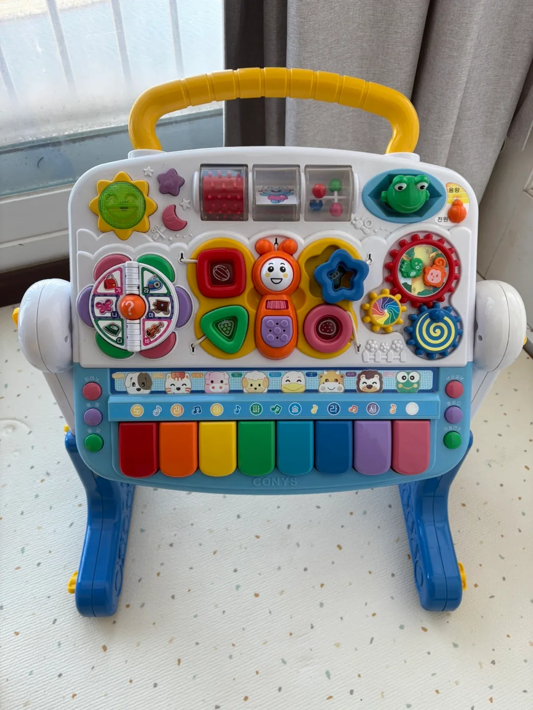 에듀테이블 팔아요.