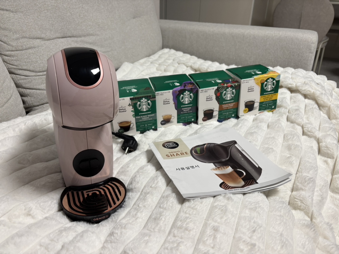 실사용1회] 돌체구스토 지니오S 쉐어 핑크에디션 + 스타벅스 캡슐