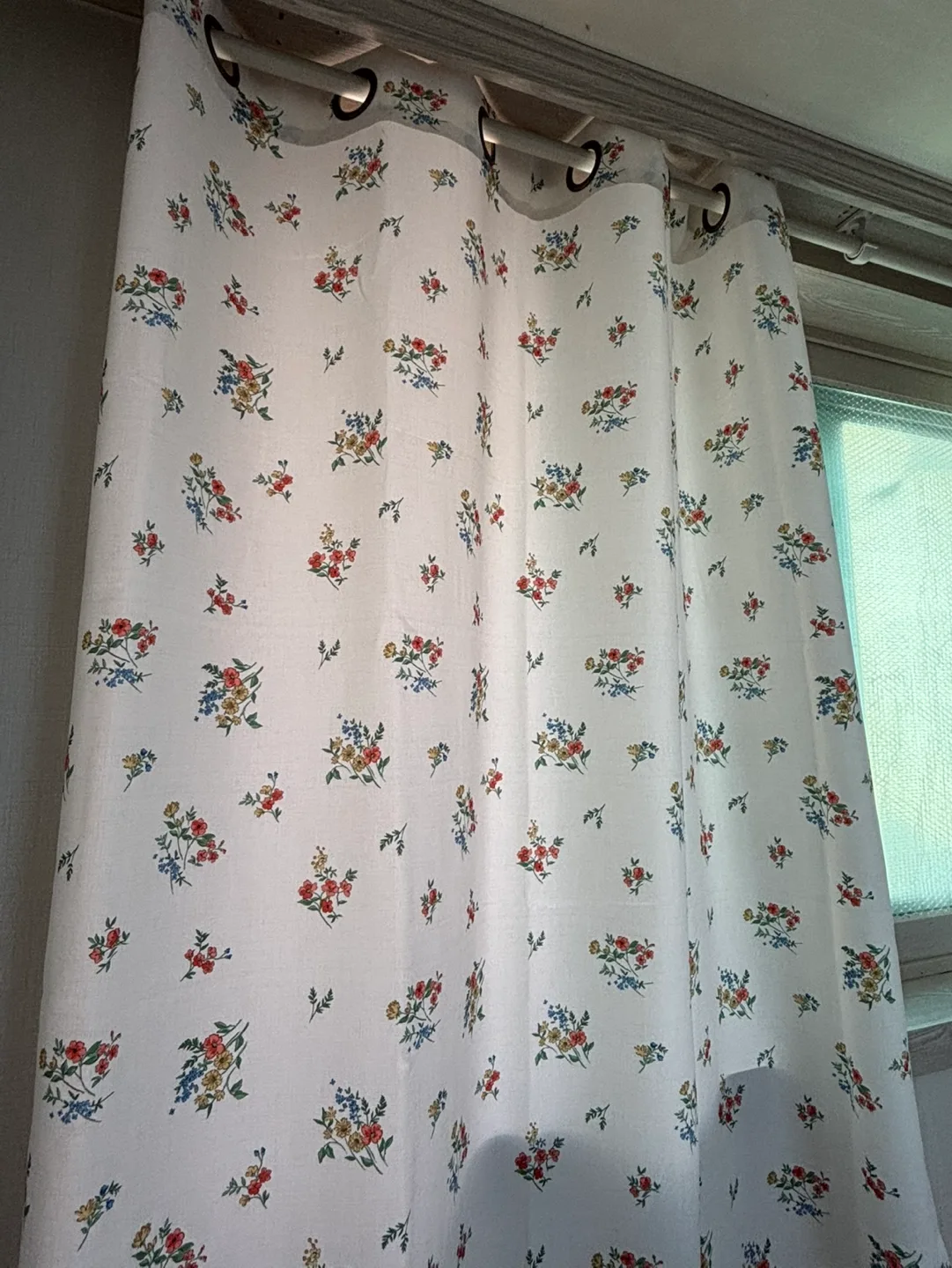 꽃무늬 커튼 2장