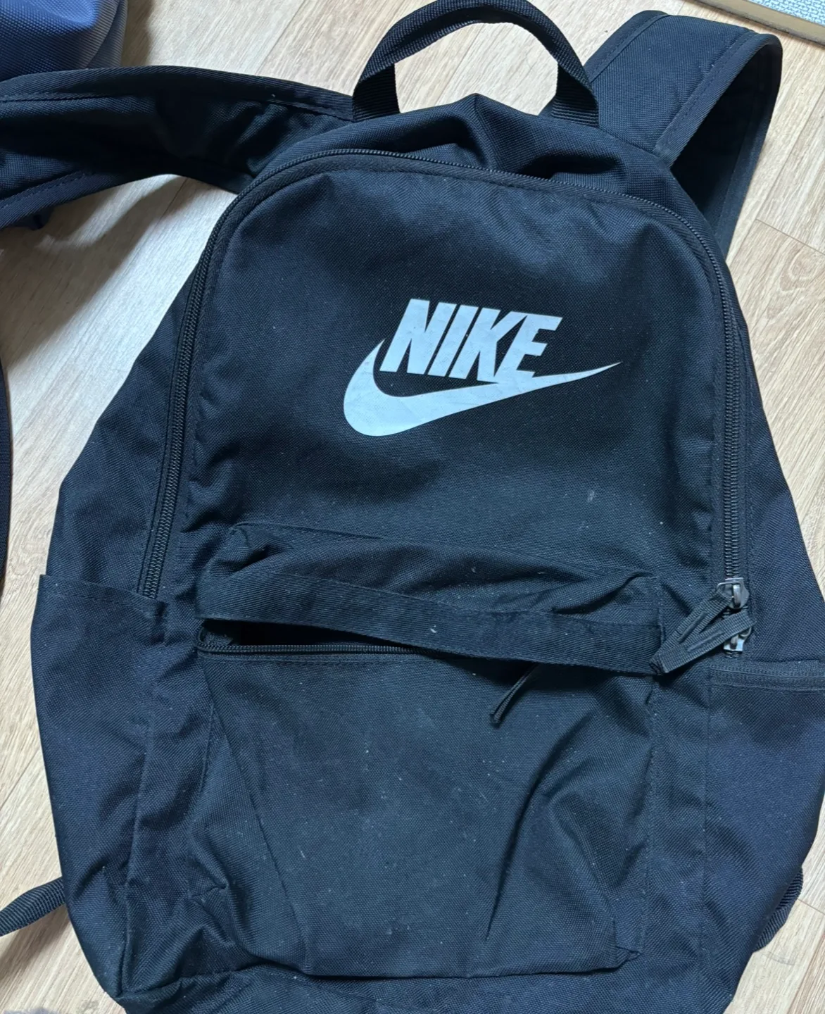 나이키, 뉴발란스 가방