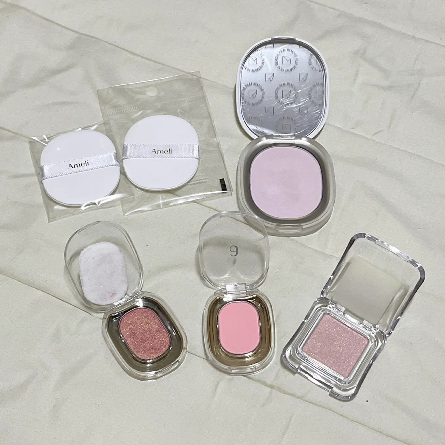 새상품+중고 ) 아멜리 파우터 섀도우 + 투에이엔 하이라이터