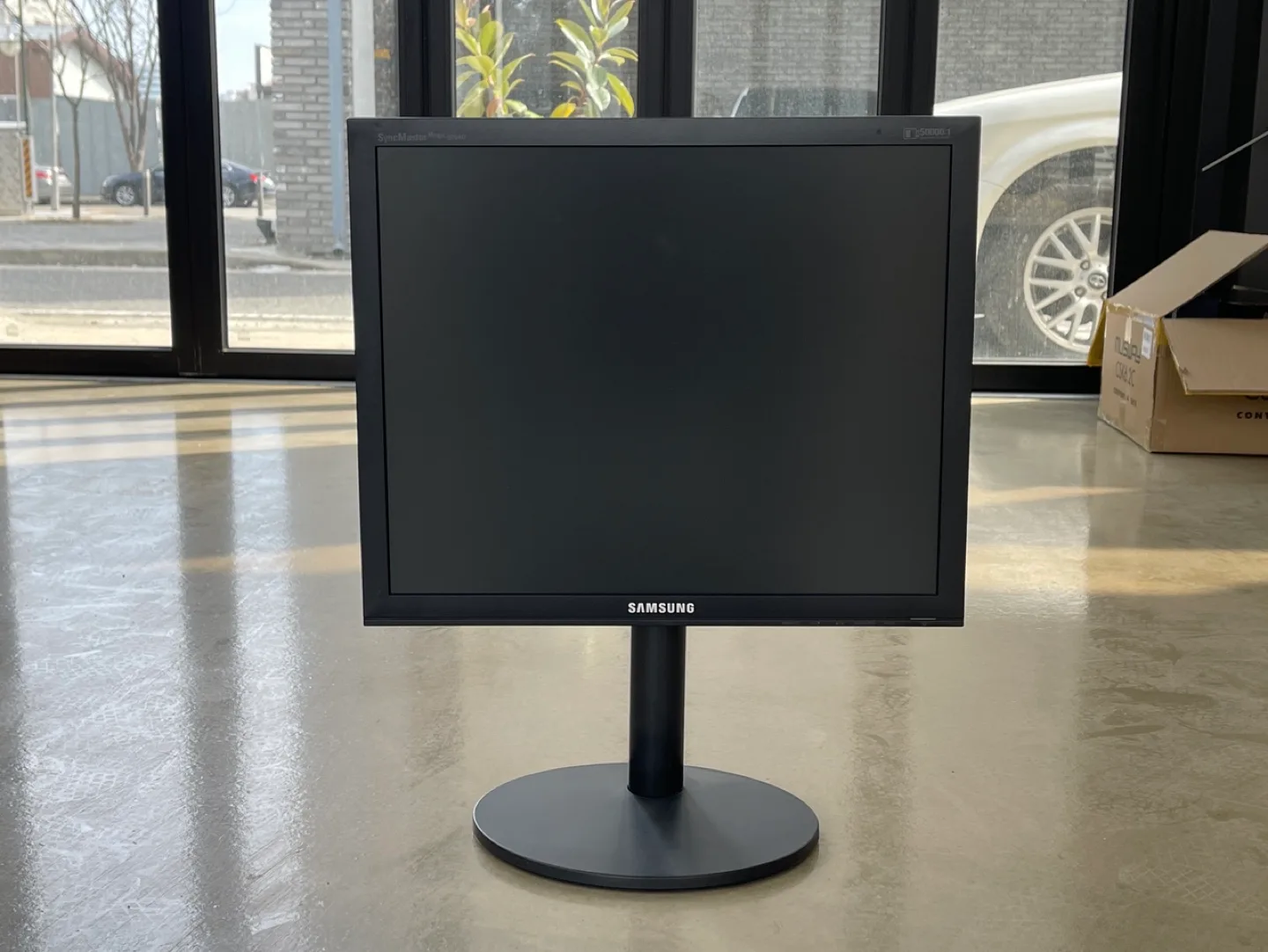 [중고모니터] 19인치 삼성 모니터 (전원케이블 유)