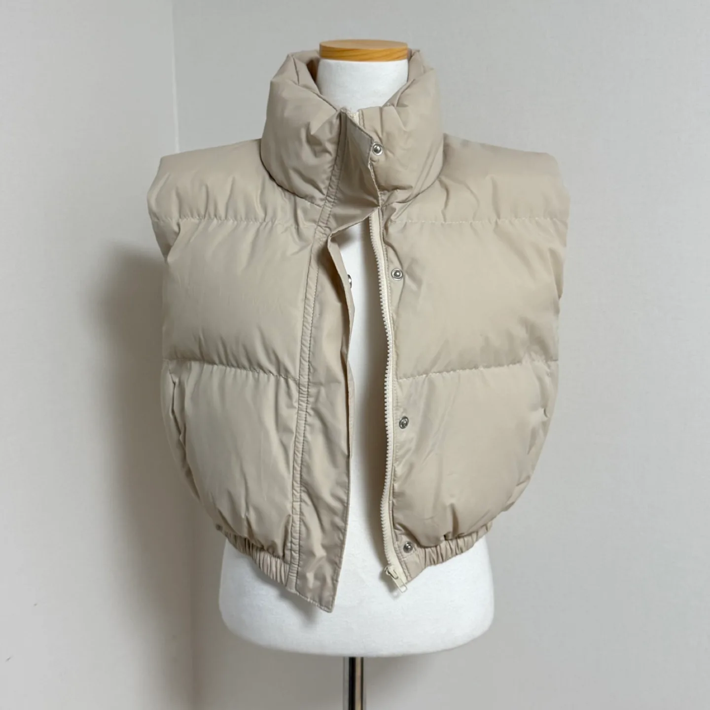 크롭 패딩 조끼 베이지