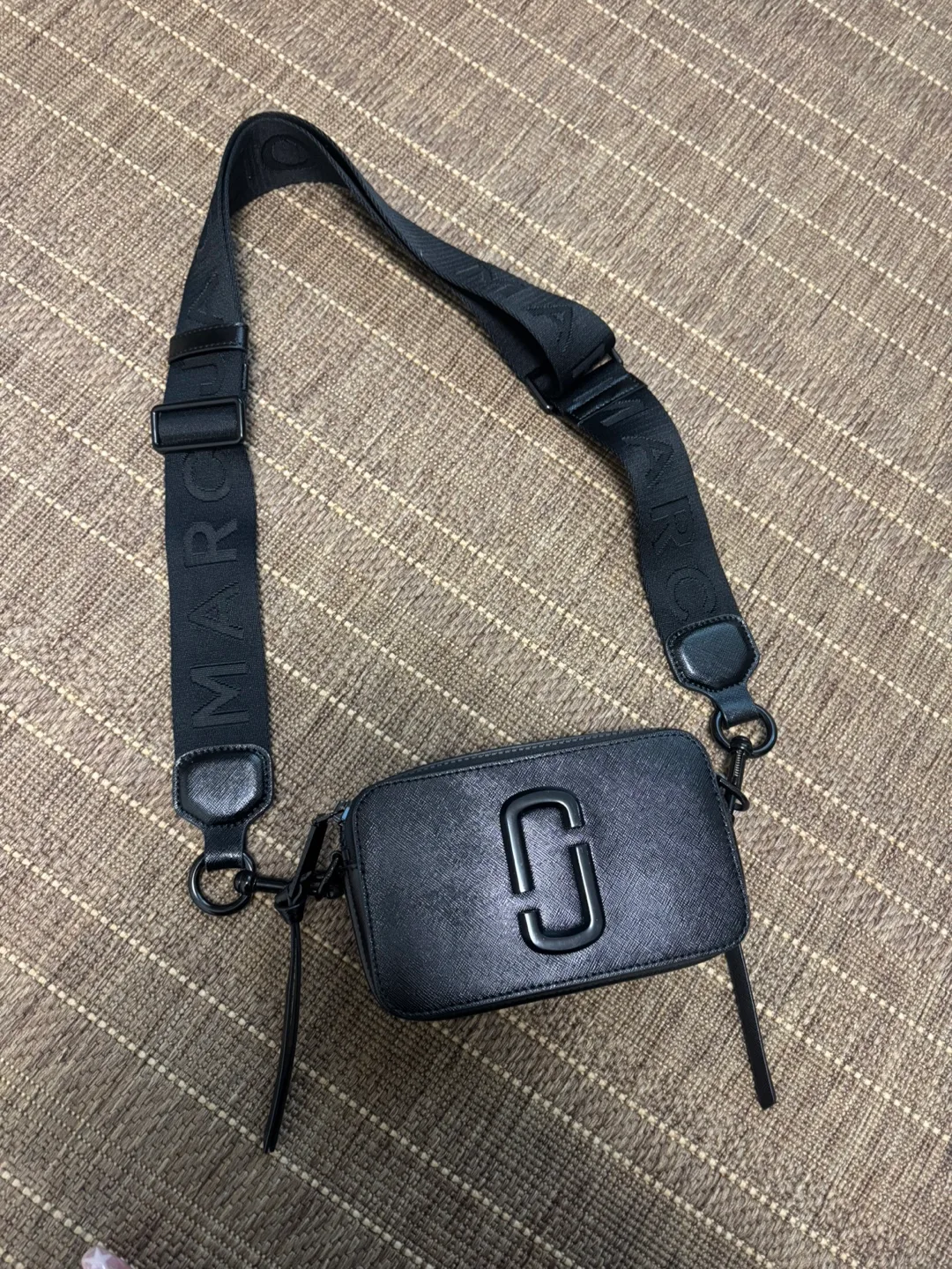 마크제이콥스 스냅샵 카메라백 올블랙(중고제품)