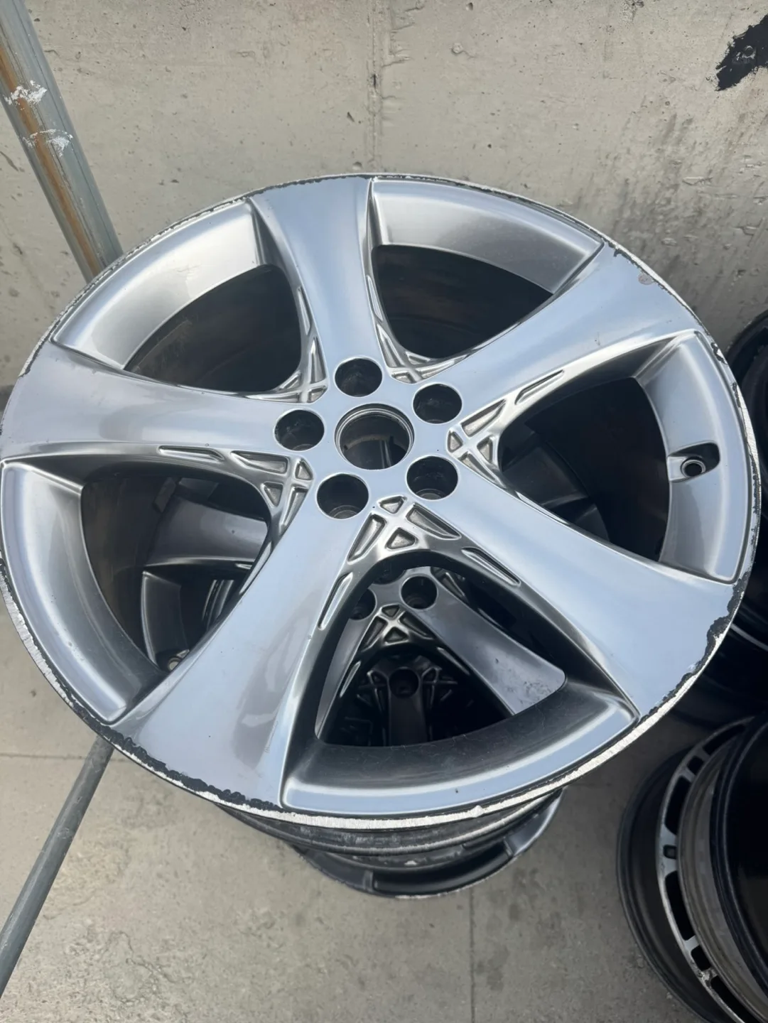 올 뉴 제네시스 G80 휠 순정(중고)팝니다 -한대분