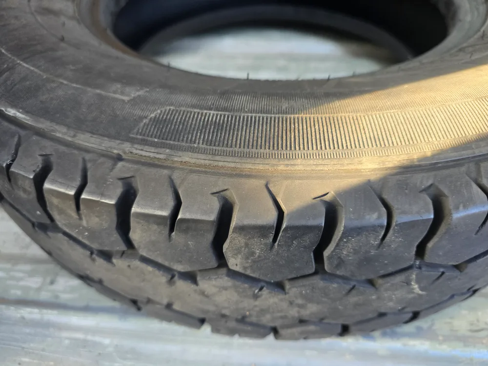 중고타이어 봉고3 뒤에꺼 12인치 5.00 R12