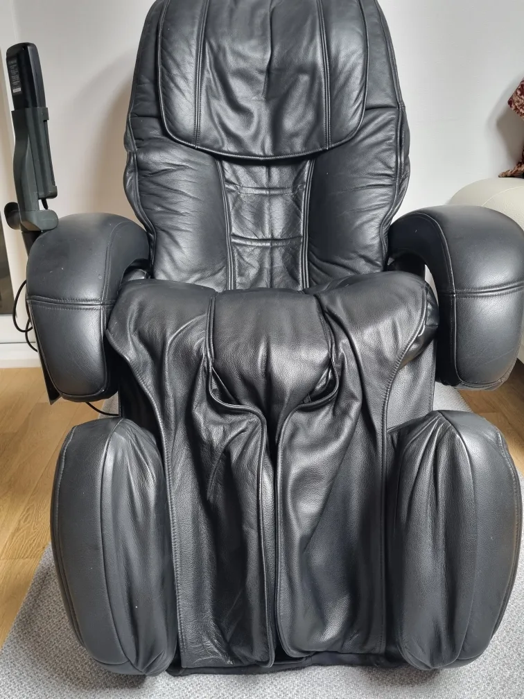 이나다 훼미리  안마의자 팝니다