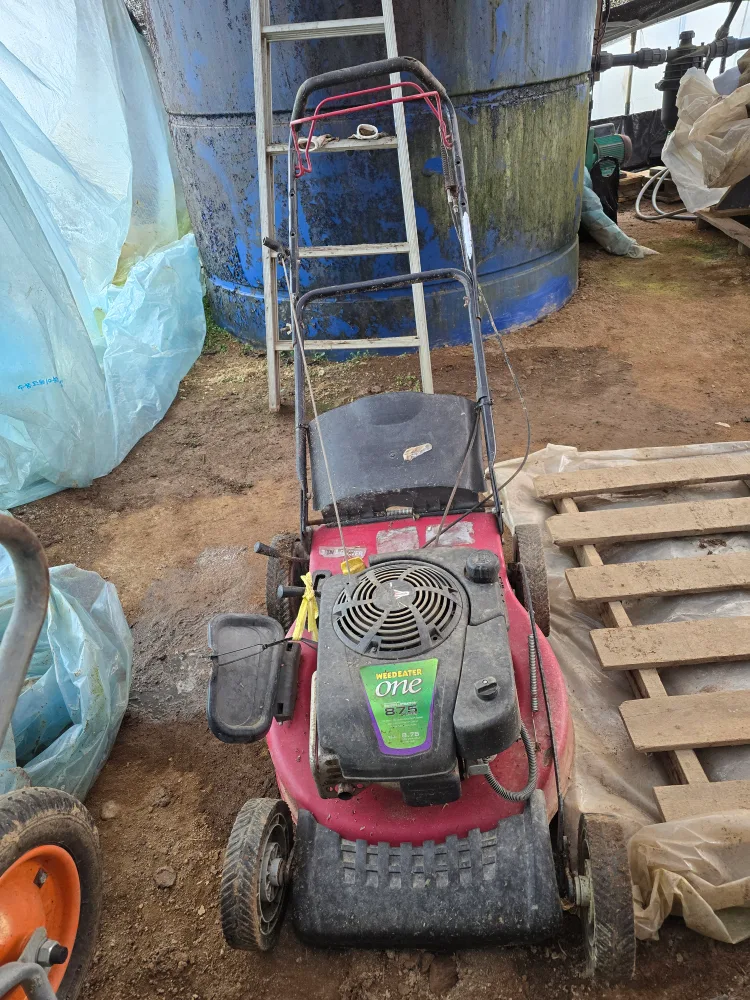 잔디깎기 중고 기계 팝니다.