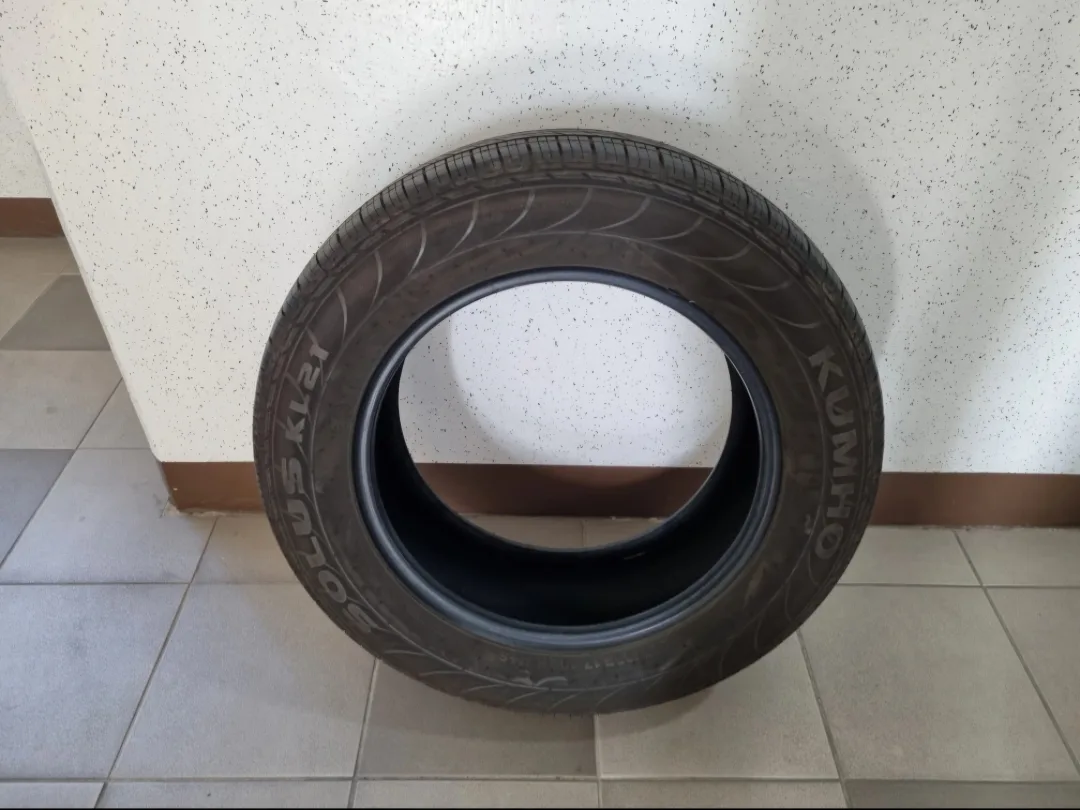 금호타이어 SOLUS KL21 중고타이어 225 65R 17