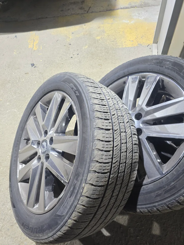 렉스턴스포츠 20인치 중고 휠타이어