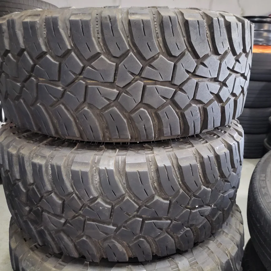 (중고타이어)제너럴 33 12.50 17 mt 타이어  판매